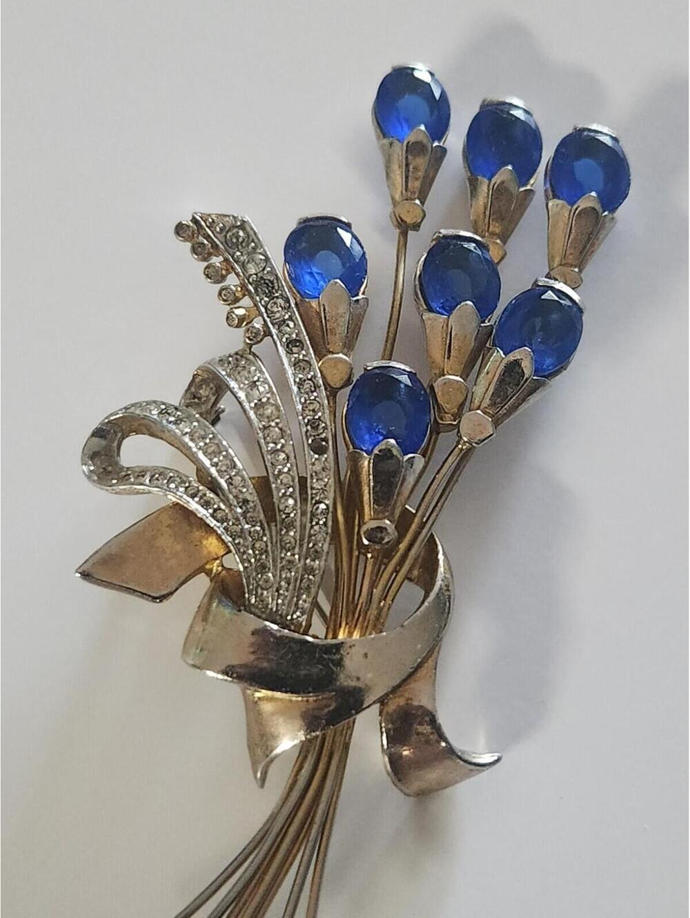 RARE Retro/ Vintage Goldtone Floral Brooch With Blue Stones  1940s M,Day Gift 🎁